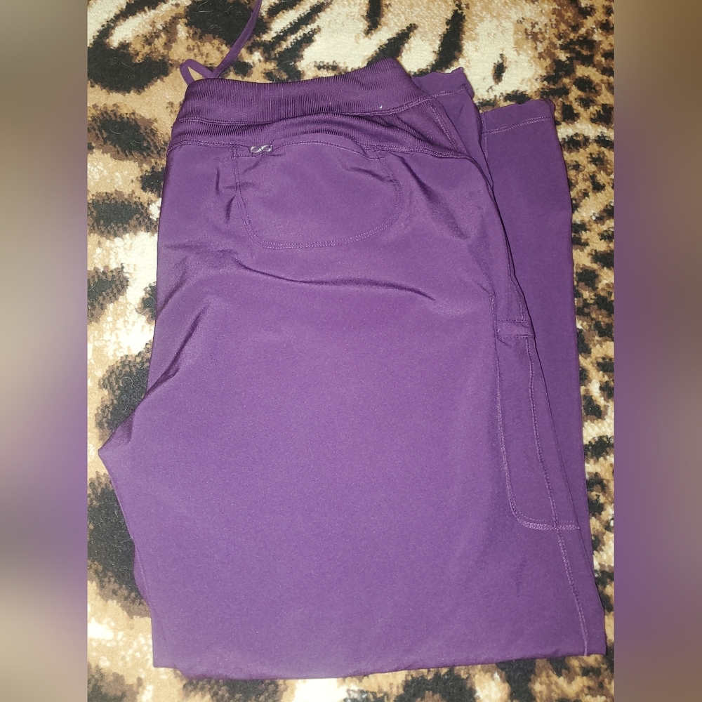 2x Cherokee Infinity Scrub Pants